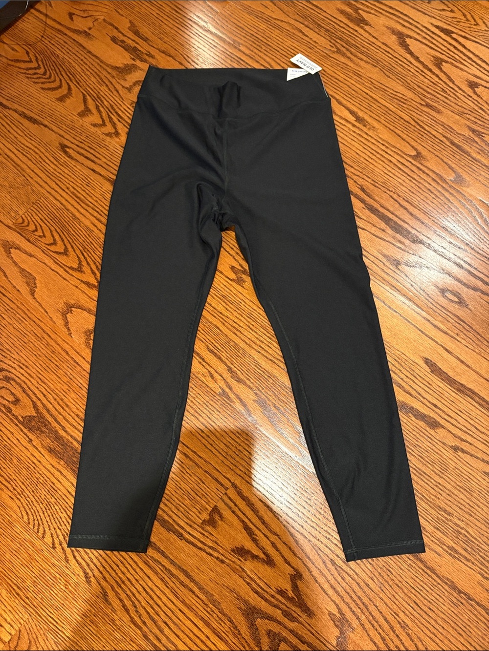 Old Navy Women’s High Rise 7/8 ankle black leggings